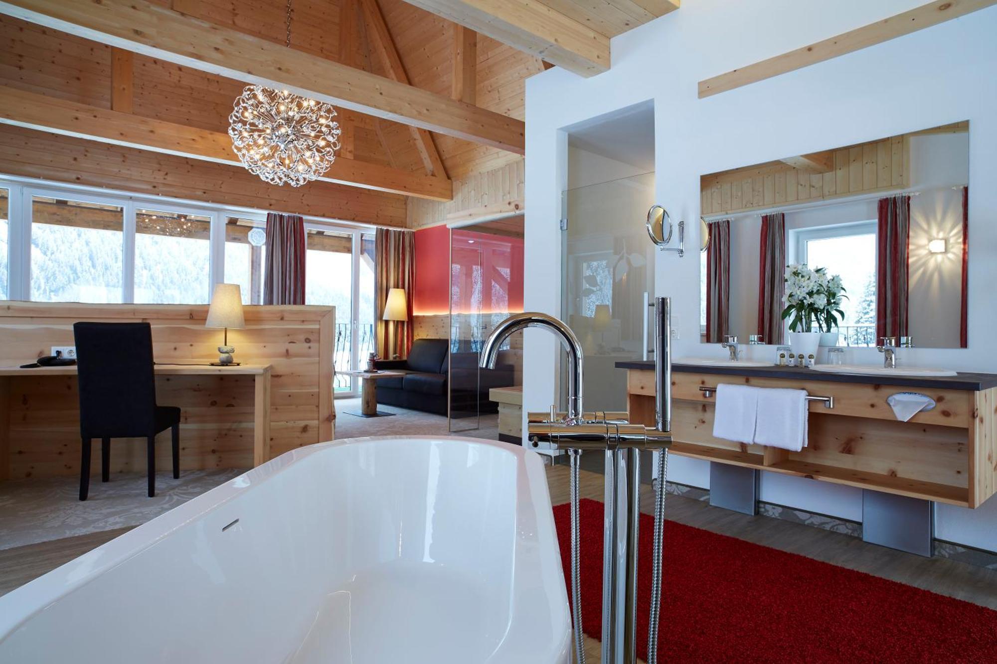 Romantik Resort&SPA Der Laterndl Hof Haldensee Eksteriør billede