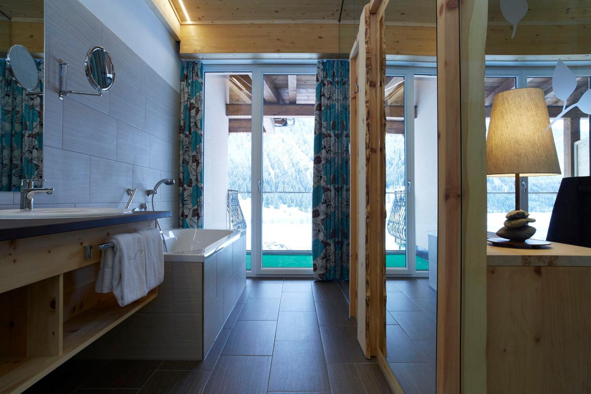 Romantik Resort&SPA Der Laterndl Hof Haldensee Eksteriør billede