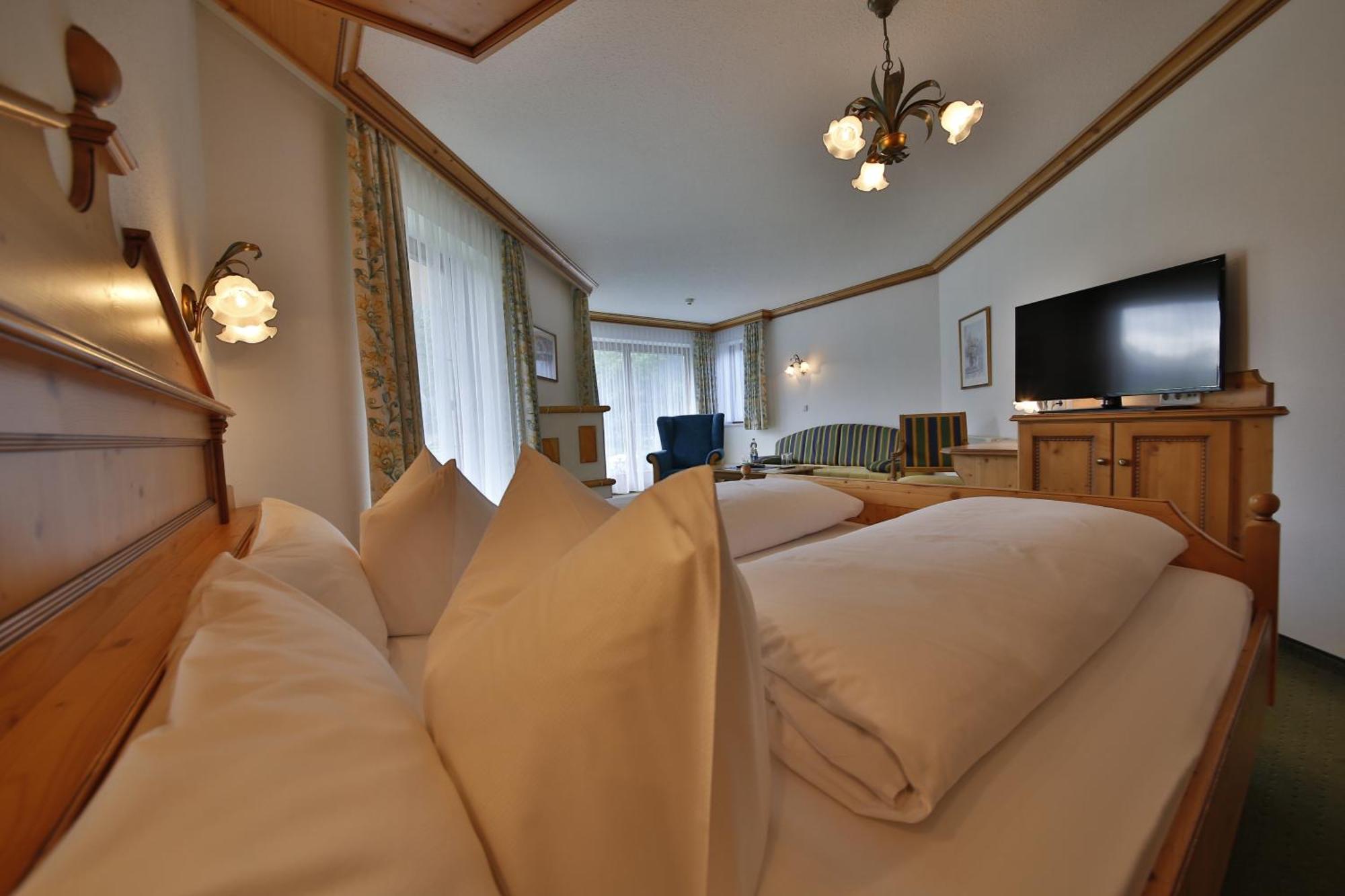 Romantik Resort&SPA Der Laterndl Hof Haldensee Værelse billede
