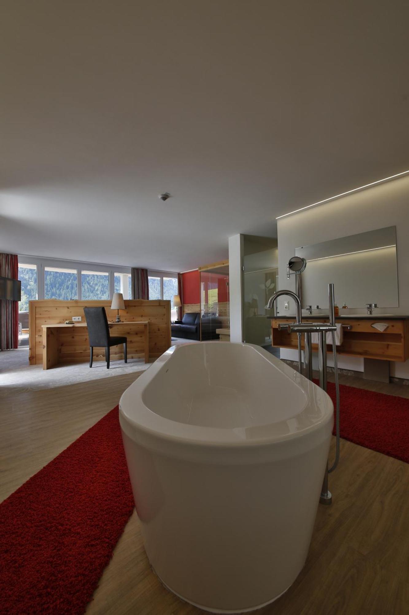 Romantik Resort&SPA Der Laterndl Hof Haldensee Værelse billede