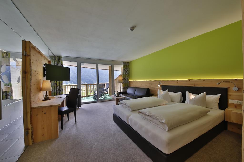 Romantik Resort&SPA Der Laterndl Hof Haldensee Værelse billede